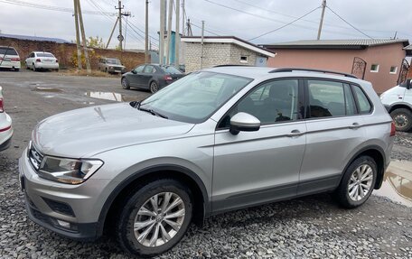 Volkswagen Tiguan II, 2017 год, 1 900 000 рублей, 3 фотография