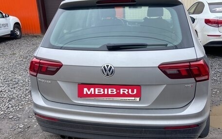 Volkswagen Tiguan II, 2017 год, 1 900 000 рублей, 2 фотография