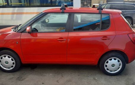Skoda Fabia II, 2010 год, 900 000 рублей, 2 фотография