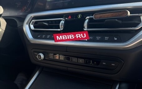 BMW 3 серия, 2019 год, 4 400 000 рублей, 17 фотография