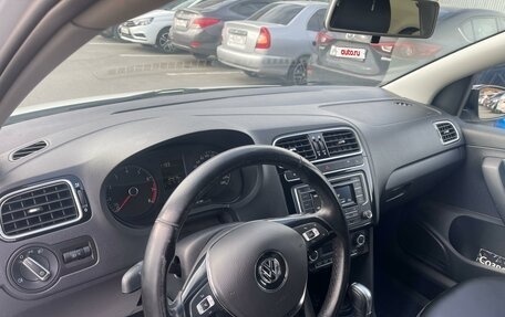 Volkswagen Polo VI (EU Market), 2018 год, 1 200 000 рублей, 9 фотография