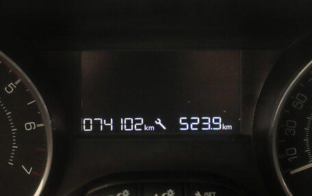 Peugeot 2008 II, 2014 год, 880 000 рублей, 11 фотография