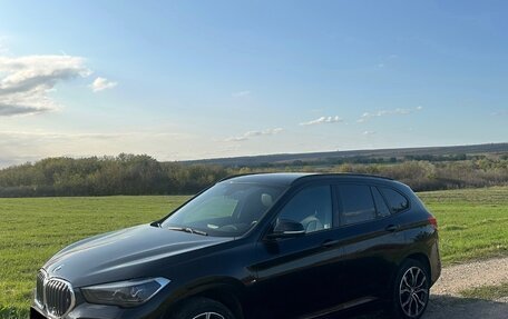 BMW X1, 2021 год, 3 600 000 рублей, 2 фотография