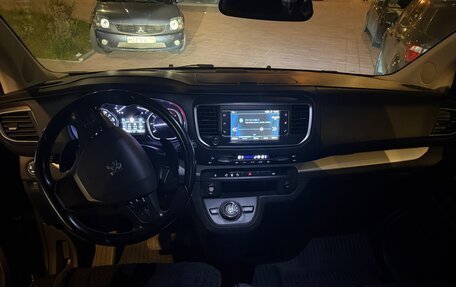 Peugeot Traveller I, 2021 год, 3 800 000 рублей, 8 фотография