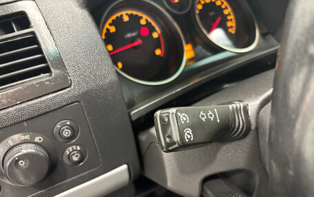 Opel Zafira B, 2010 год, 690 000 рублей, 18 фотография