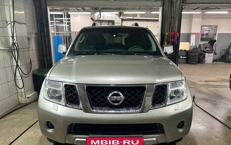Nissan Pathfinder, 2012 год, 1 400 000 рублей, 2 фотография