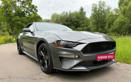 Ford Mustang VI рестайлинг, 2021 год, 4 599 000 рублей, 2 фотография
