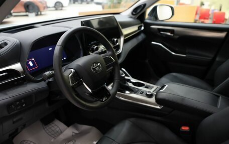 Toyota Highlander, 2025 год, 6 500 000 рублей, 17 фотография