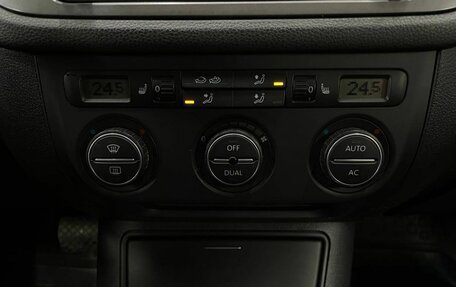 Volkswagen Tiguan I, 2009 год, 899 777 рублей, 11 фотография