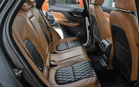 Jaguar F-Pace, 2017 год, 2 198 000 рублей, 12 фотография