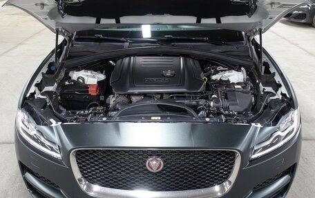 Jaguar F-Pace, 2017 год, 2 198 000 рублей, 9 фотография