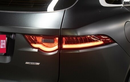 Jaguar F-Pace, 2017 год, 2 198 000 рублей, 27 фотография