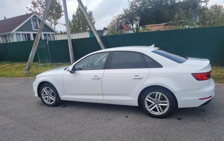 Audi A4, 2018 год, 2 000 000 рублей, 4 фотография