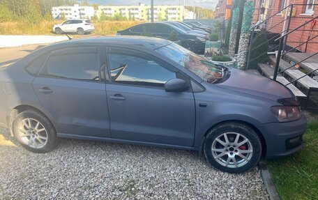 Volkswagen Polo VI (EU Market), 2011 год, 450 000 рублей, 5 фотография