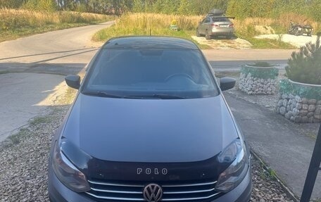 Volkswagen Polo VI (EU Market), 2011 год, 450 000 рублей, 2 фотография