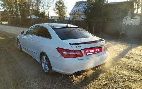 Mercedes-Benz E-Класс, 2012 год, 1 850 000 рублей, 10 фотография
