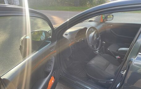 Toyota Avensis III рестайлинг, 2007 год, 850 000 рублей, 21 фотография