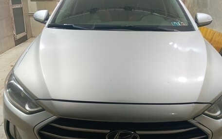 Hyundai Elantra VI рестайлинг, 2016 год, 1 450 000 рублей, 2 фотография