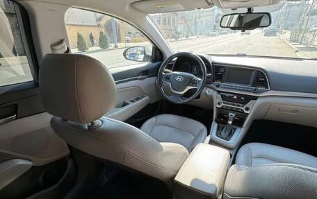 Hyundai Elantra VI рестайлинг, 2016 год, 1 450 000 рублей, 6 фотография