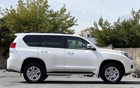 Toyota Land Cruiser Prado 150 рестайлинг 2, 2012 год, 3 650 000 рублей, 2 фотография