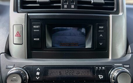 Toyota Land Cruiser Prado 150 рестайлинг 2, 2012 год, 3 650 000 рублей, 28 фотография