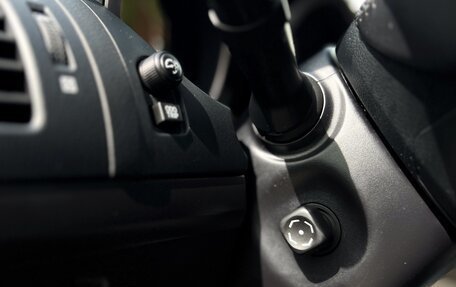 Toyota Land Cruiser Prado 150 рестайлинг 2, 2012 год, 3 650 000 рублей, 23 фотография