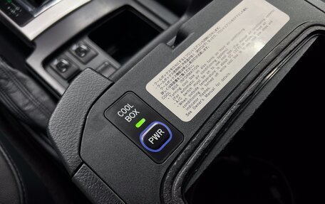 Toyota Land Cruiser Prado 150 рестайлинг 2, 2012 год, 3 650 000 рублей, 35 фотография