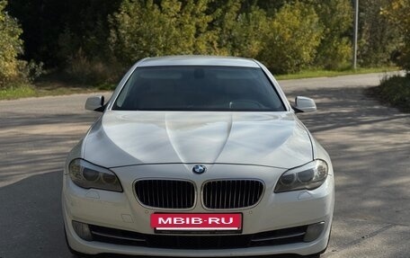 BMW 5 серия, 2012 год, 1 850 000 рублей, 3 фотография