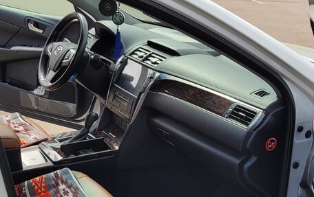 Toyota Camry, 2016 год, 2 250 000 рублей, 6 фотография