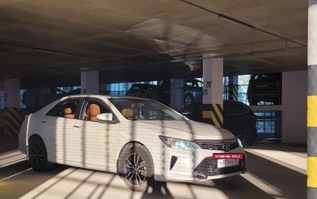 Toyota Camry, 2016 год, 2 250 000 рублей, 2 фотография