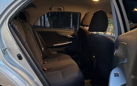 Toyota Corolla, 2011 год, 925 000 рублей, 10 фотография