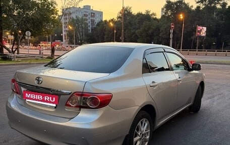 Toyota Corolla, 2011 год, 925 000 рублей, 5 фотография