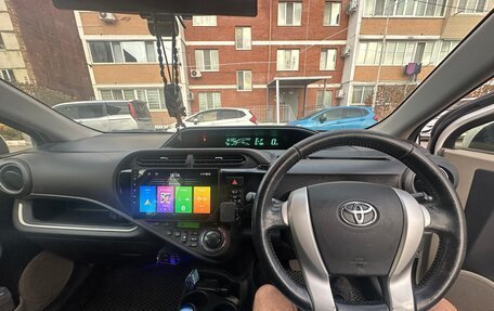 Toyota Aqua I, 2013 год, 760 000 рублей, 6 фотография