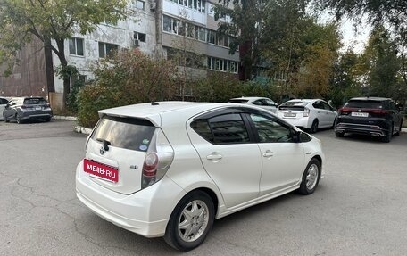 Toyota Aqua I, 2013 год, 760 000 рублей, 3 фотография