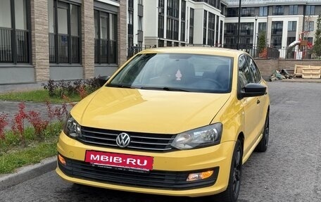 Volkswagen Polo VI (EU Market), 2016 год, 410 000 рублей, 2 фотография