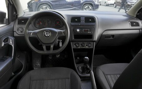 Volkswagen Polo VI (EU Market), 2019 год, 569 000 рублей, 6 фотография
