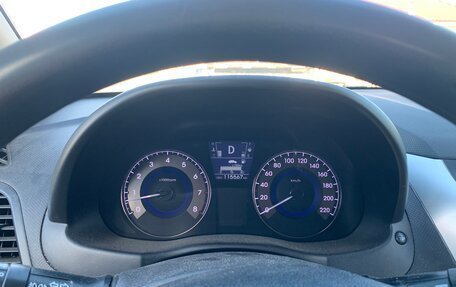 Hyundai Solaris II рестайлинг, 2013 год, 950 000 рублей, 9 фотография