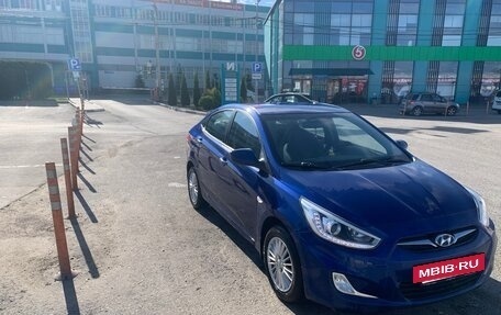 Hyundai Solaris II рестайлинг, 2013 год, 950 000 рублей, 4 фотография