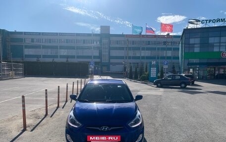 Hyundai Solaris II рестайлинг, 2013 год, 950 000 рублей, 2 фотография
