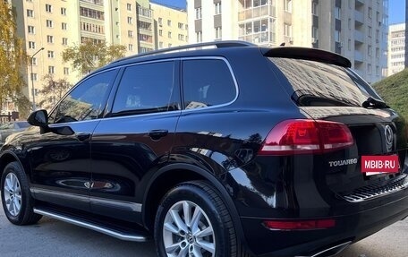 Volkswagen Touareg III, 2013 год, 2 490 000 рублей, 3 фотография