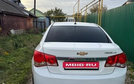 Chevrolet Cruze II, 2011 год, 550 013 рублей, 4 фотография