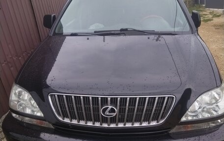 Lexus RX IV рестайлинг, 2000 год, 720 000 рублей, 2 фотография