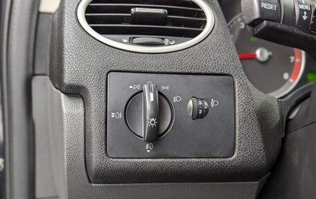 Ford Focus II рестайлинг, 2006 год, 420 000 рублей, 18 фотография