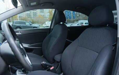 Hyundai Solaris II рестайлинг, 2011 год, 699 000 рублей, 10 фотография