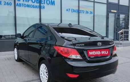Hyundai Solaris II рестайлинг, 2011 год, 699 000 рублей, 3 фотография