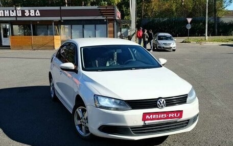 Volkswagen Jetta VI, 2014 год, 890 000 рублей, 13 фотография