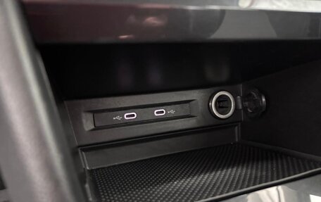 Volkswagen Tiguan II, 2021 год, 2 400 000 рублей, 16 фотография