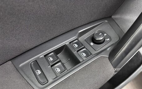 Volkswagen Tiguan II, 2021 год, 2 400 000 рублей, 14 фотография