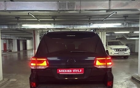 Toyota Land Cruiser 200, 2018 год, 6 500 000 рублей, 6 фотография