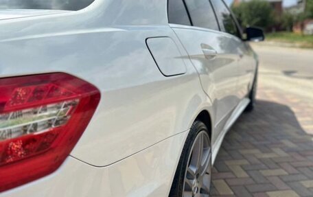 Mercedes-Benz E-Класс, 2010 год, 1 270 000 рублей, 5 фотография